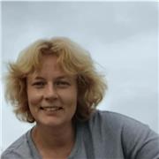 Profesora titulada en Alemán e Inglés, con más de 10 años de experiencia, ofrece clases tanto online como presenciales.